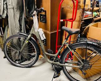 like new Specialized bicycle