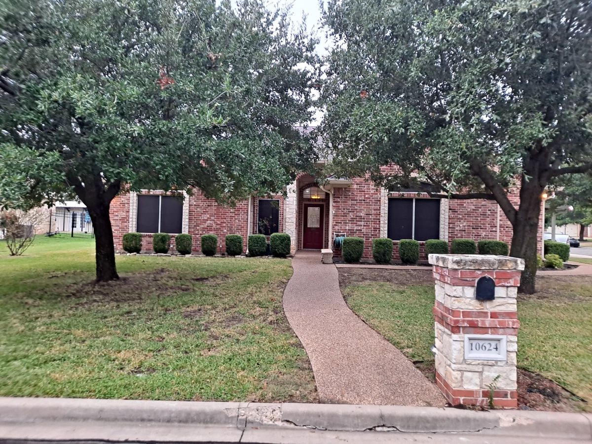 ESTATE SALE BY CARL BALLEW in Waco, TX starts on 10/26/2023