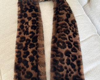Leopard print MINK scarf by Louis Vuitton RARE PIECE 