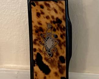 Tortoise and sterling inlay snuff box