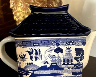 Blue Willow Pagoda Style