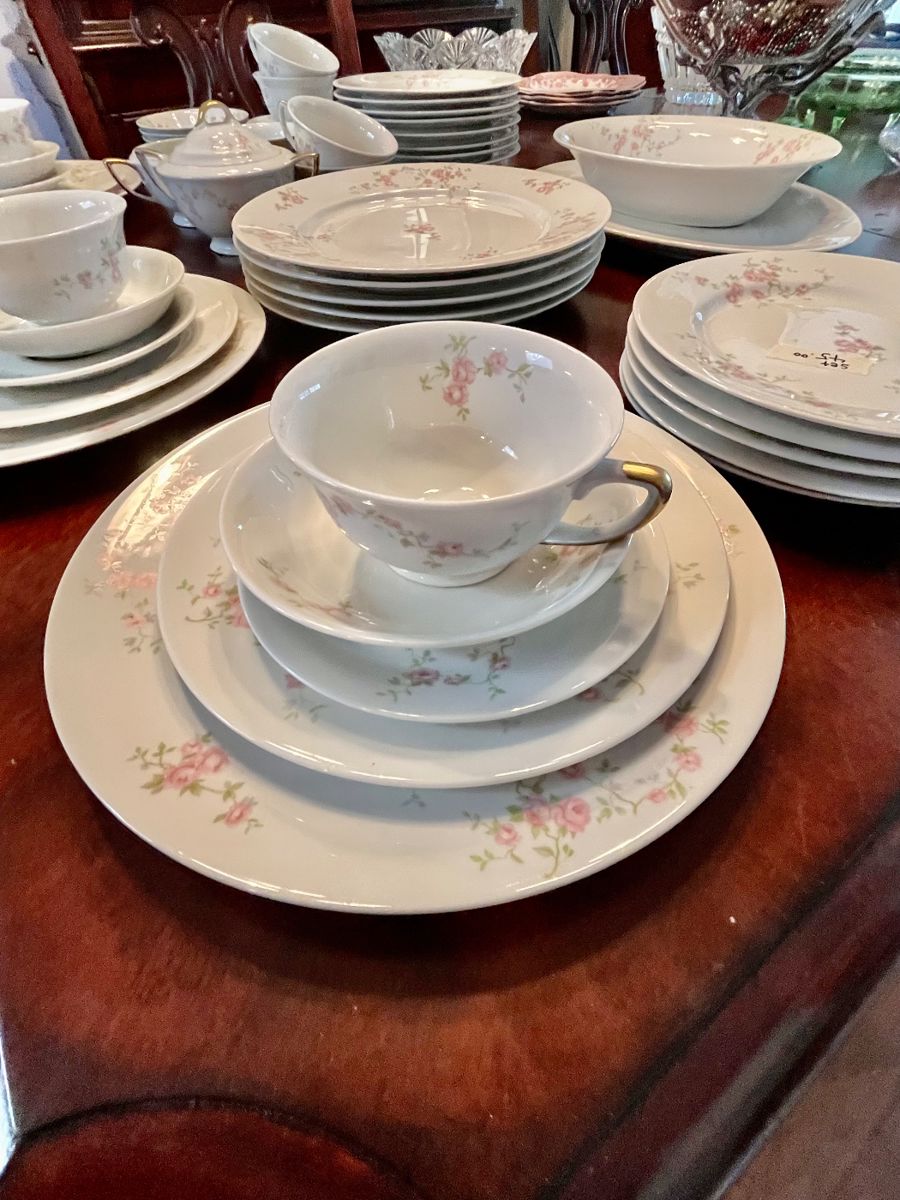 Treasure Chest Estate Sale in Montgomery, AL starts on 11/3/2023