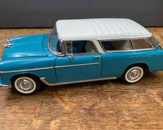 1955 Chevrolet Nomad Die Cast Car