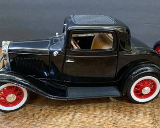 Road Legends 1932 Ford 3 Window Coupe Die Cast Car