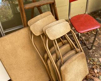 Samsonite table and chairs.