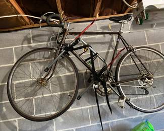 Classic Schwinn Collegiate 10-speed.