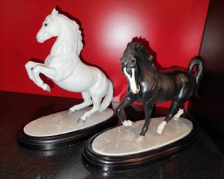 Rare lenox arabian knight horses.