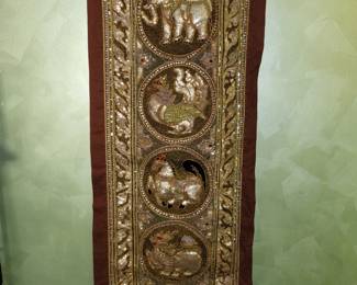 Gilded  indian elephant silk