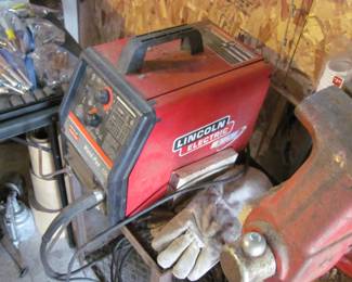 Lincoln Weld-Pak 100 Welder