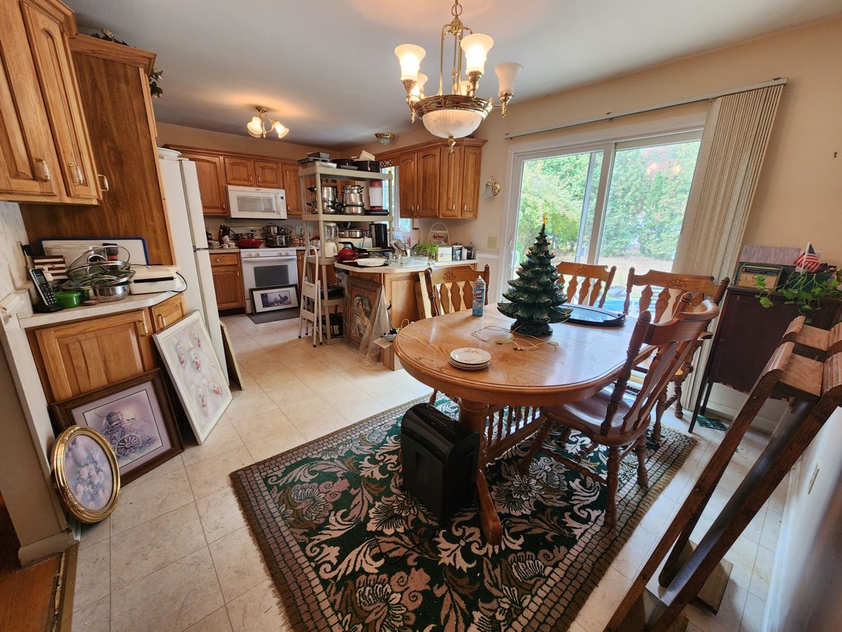 Empire Estate Sale Ballston Spa starts on 10/28/2023