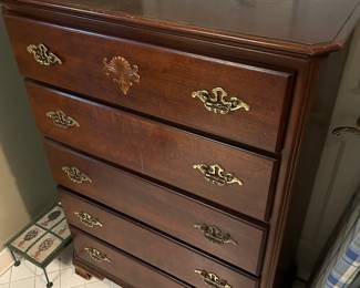 5 chest of drawers 