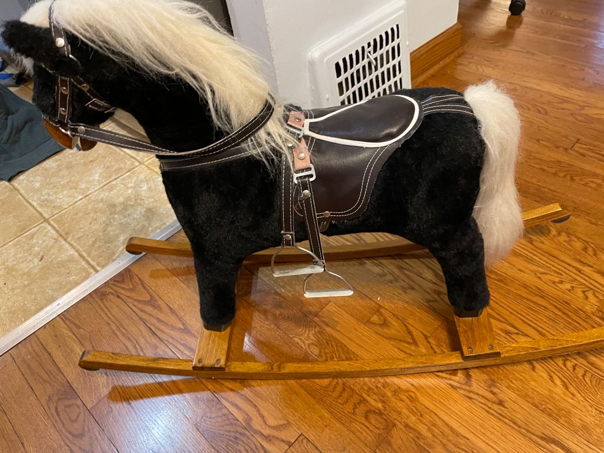 ESTATE SALE in Taylor, MI starts on 11/18/2023