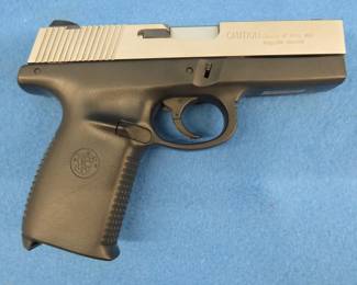 Lot 18. Smith & Wesson SW40V semi-auto pistol.&nbsp; Includes case and two magazines.