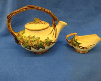 Lot 345. McCoy teapot and creamer.&nbsp; Both in very good condition.&nbsp; Inside crazing does not go through.