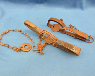 Lot 126. Two vintage traps including a No. 2 1/2 Diamond