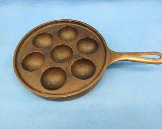Lot 31. Griswold cast-iron ebelskiver #962