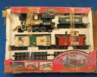 Lot 310. The Great American Express train set