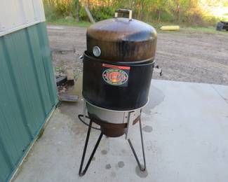 Lot 238. Brinkmann All-In-One propane smoker/grill