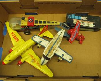 Lot 78. Die-cast and vintage metal planes
