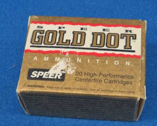 Lot 262. 20 mixed 45 auto rounds