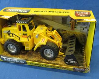 Lot 70. Tonka Mighty Motorized loader, untested