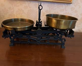 Antique Cast Iron Counter Balance 5 K Scale w/ Brass Bowls Americana