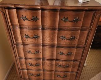 Garrison Chest of Drawers 