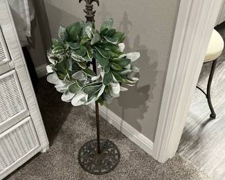 wreath on stand