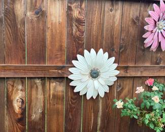 fence decor