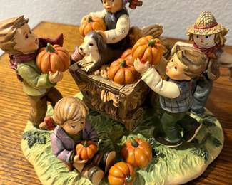 Hummel pumpkin patch