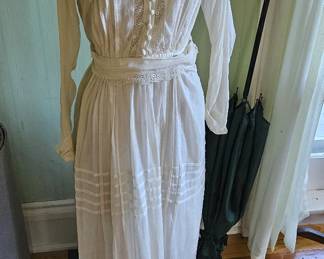 Small manequin and victorian lawn dress