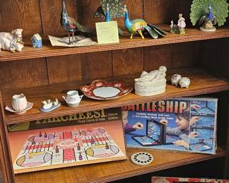 Toys and wind up toys