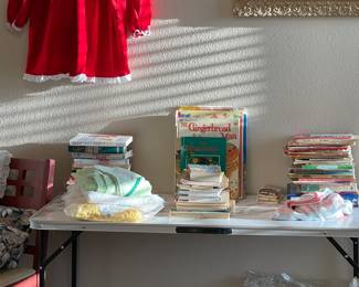 Children's Books/Toys