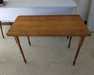 LOT 3 - ANTIQUE TABLE  FOLDS!!!!!