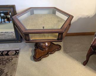 LOT 4 - ANTIQUE DISPLAY TABLE