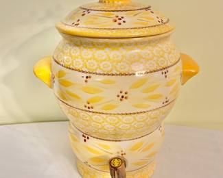 $40 - NEW Yellow Temptations Tara Old World Yellow 1.5 Gallon Beverage Drink Dispenser - 14" H