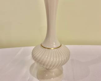 $12 - Lenox vase - 7"H