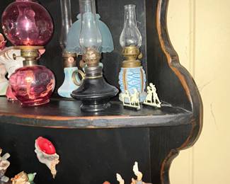 Nice collection of Hummels (vintage)