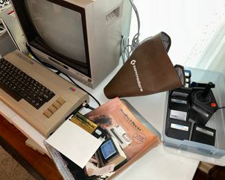 Commodore Computer with disk drive, monitor, joystick, games!