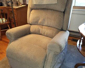 LIFT RECLINER