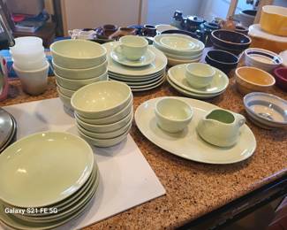 RUSSEL WRIGHT DINNERWARE