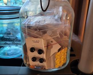 MORE VINTAGE BUTTONS