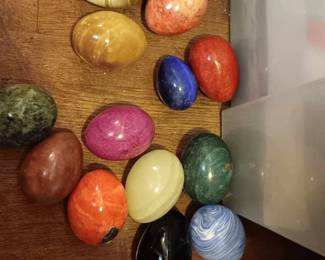 MARBLE EGGS