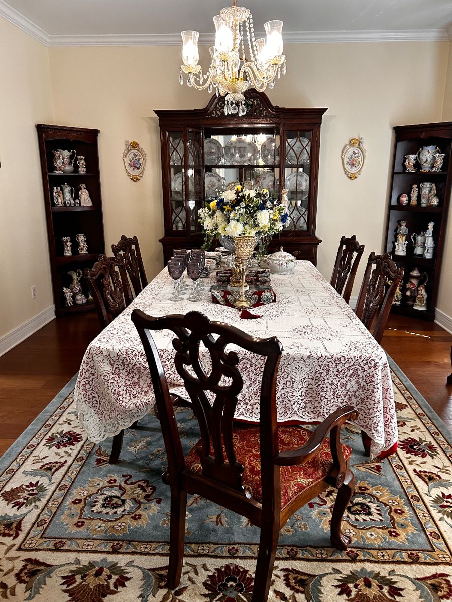 Estate Sale in River Oaks Subdivision starts on 10/27/2023