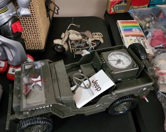 Jeep collectors vehicle with matching clock