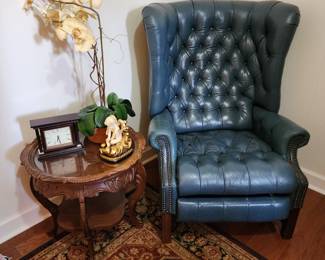 Super nice chair and side table with tray top.