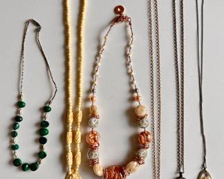 6 Necklaces, Some Vintage
Lot #: 79