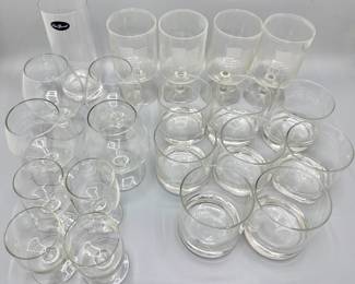 New Luigi Bormioli Highball, 4 American Flag Wine Glasses, 8 Rock Glasses & 2 Sets Of 4 Wineglasses
Lot #: 105