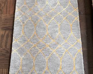 Bashian Greenwich HG300 Grey Runner Rug (2.5 By 8 Feet)
Lot #: 19