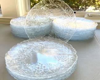 25 Vintage Clear Glass Dinner Plates 
